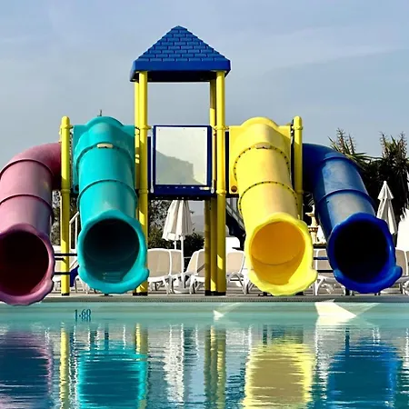 Bluesea Club Caleta Dorada 科斯塔卡莱塔