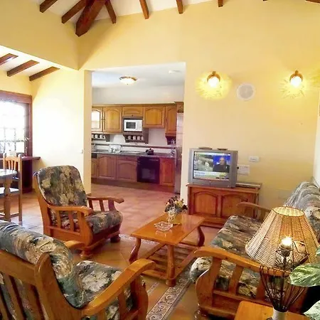 Aparthotel Bluesea Club Caleta Dorada 3*