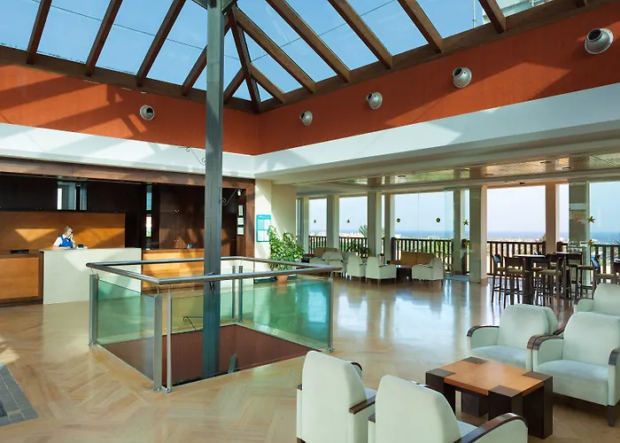 Aparthotel Bluesea Club Caleta Dorada 3*