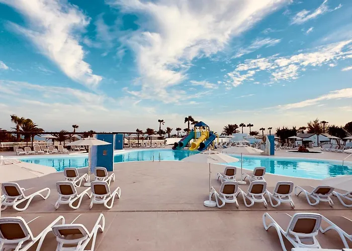 Bluesea Club Caleta Dorada アパートホテル カレタ・デ・フステ